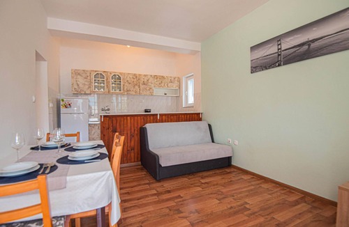 Grebastica House | Lovely home in Grebastica with house sea view