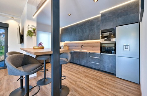 Stubicke Toplice House | Lovely home in Stubicke Toplice with sauna