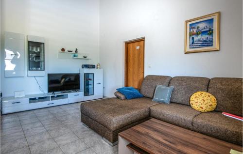 Kavran House | Lovely Home In Kavran With House A Panoramic View