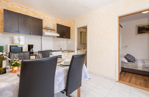 Donja Klada House | Lovely home in Klada with WiFi