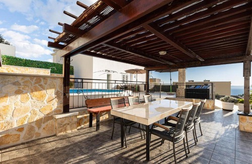 Veliko Brdo House | Lovely Home In Makarska