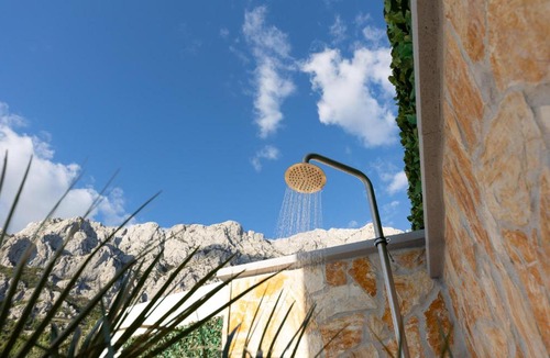 Veliko Brdo House | Lovely Home In Makarska
