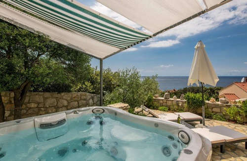 Miholascica House | Lovely home in Miholascica