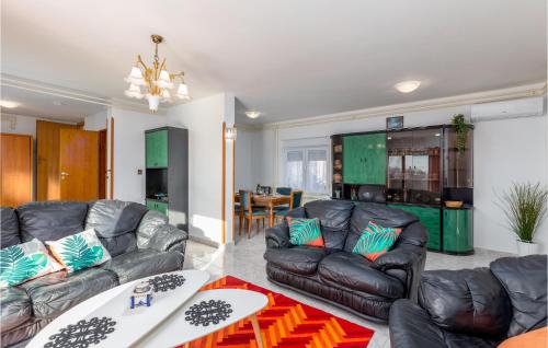 Muntic House | Lovely Home In Muntic