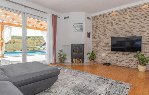 Ruzic House | Lovely Home In Ruzic With Sauna