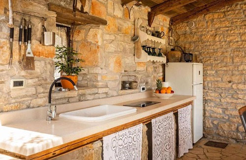 Vosteni House | Lovely home in Sveti Lovrec with sauna