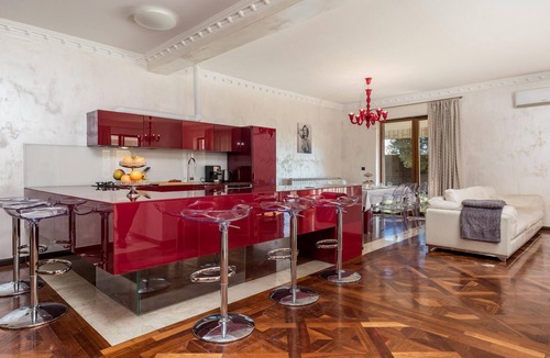 Opatija House | Lovely home in Veprinac