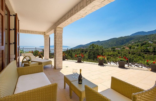 Opatija House | Lovely home in Veprinac