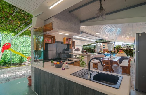 Kamen House | Lovely home in Zrnovnica