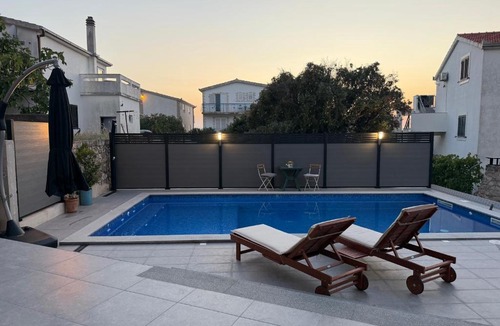 Razanj Apartment | Lucija Apartmani with Pool