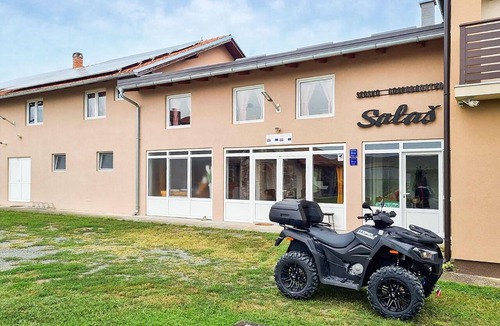 Gornji Bogicevci House | Luxurious home in Gornji Bogicevci with sauna