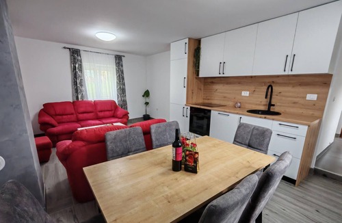 Klanac House | Luxurious home in Severin na Kupi with sauna
