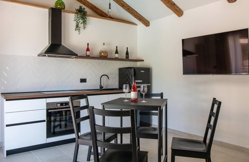 Bartici House | Luxurious home in Bartici with sauna
