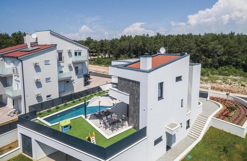 Biograd na Moru House | Luxurious home in Biograd with sauna