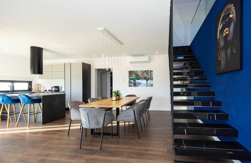 Krusvar House | Luxurious home in Dicmo