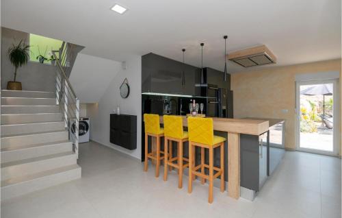 Imotski House | Luxurious Home In Donji Vinjani