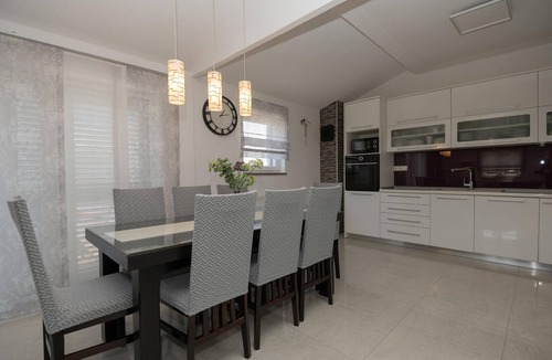 Podbablje House | Luxurious home in Drum