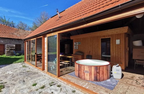 Gracac House | Luxurious home in Gracac with sauna