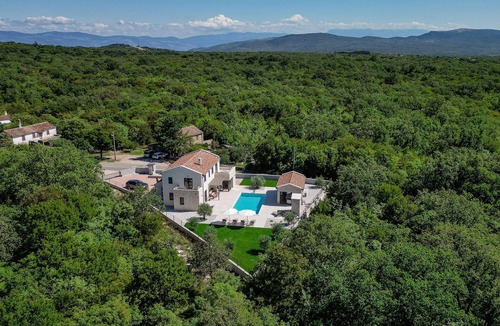 Kras House | Luxurious home in Kras