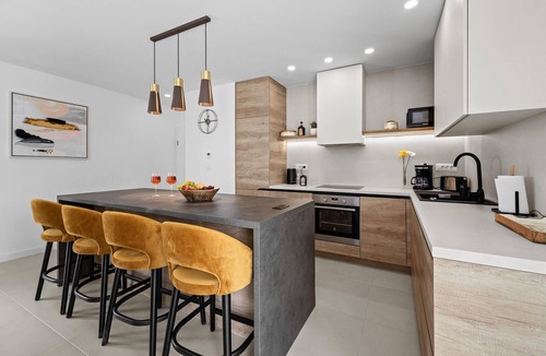 Marasi House | Luxurious home in Marasi