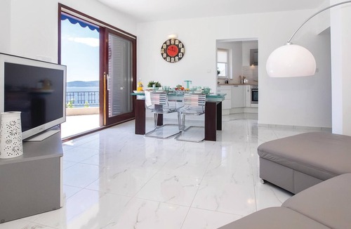 Pisak House | Luxurious home in Pisak with WiFi