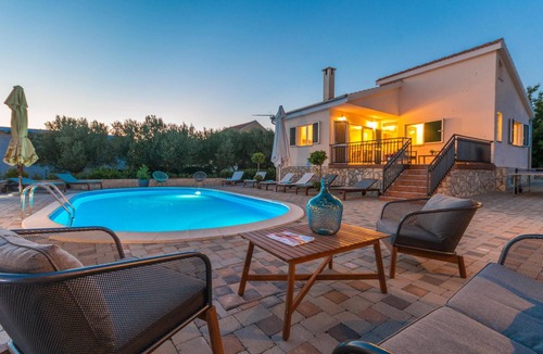 Polaca House | Luxurious home in Polaca