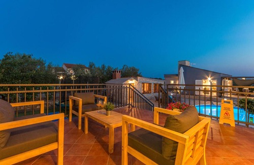 Polaca House | Luxurious home in Polaca