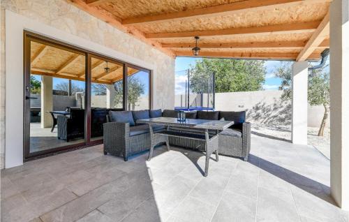 Skabrnja House | Luxurious Home In Prkos