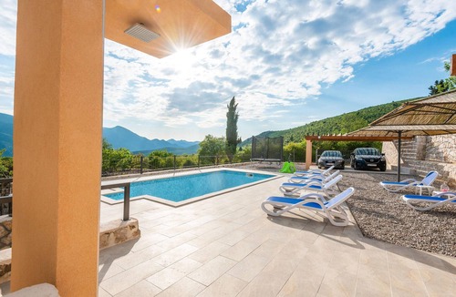 Vid House | Luxurious home in Vid with private swimming pool, can be inside or outside