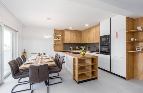 Funtana Apartment | Luxury Apartment Matic I- NR.2 with Shared Pool and Balcony