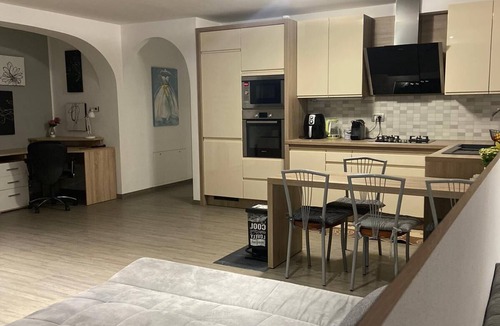 Kostrena Apartment | Luxury Pool Apartment by the Sea