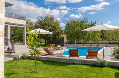 Dicmo Villa | Luxury Pool Villa Dali, Sičane, Croatia