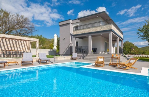 Dicmo Villa | Luxury Pool Villa Dali, Sičane, Croatia