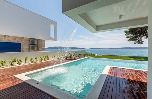 Kastel Kambelovac Villa | Luxury Seafront Villa Papillon Split with Pool