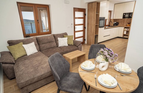 Zubovici Villa | Luxury Seaview Villa with Heated Pool & EV Charger