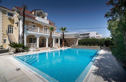 Kastel Stari Villa | Luxury Villa Aveline | Heated Pool & Sauna | Near Beach | Trogir Area