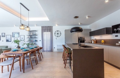 Podstrana Villa | Luxury villa Cecilia with 4 en-suite bedrooms located 250m from the beach in Podstrana, max 8 people