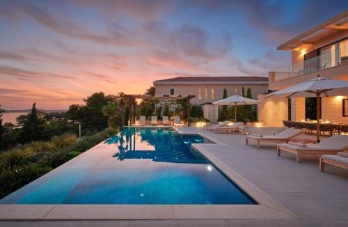 Hvar Villa | Luxury Villa Hvar Deluxe Palace 1 with heated pool, gym and sauna