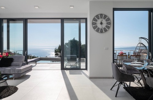 Brela Villa | Luxury Villa Ivana Brela heated pool 28 m2, gym, bbq, family