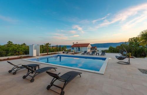 Skrbcici Villa | Luxury Villa Quadra