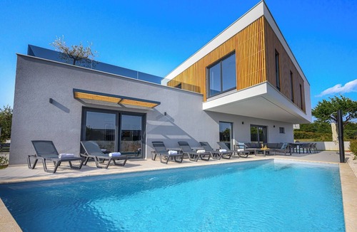 Svetvincenat Villa | Luxury villa Sicenta, Private pool, max. 6+2, Billiard, WiFi, PS5, 3 bedrooms