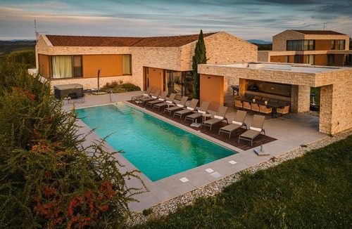 Brtonigla House | Luxury villa with a swimming pool Brtonigla, Novigrad (K-26966)