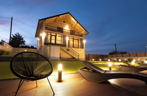 Velika Villa | Luxury villa with jacuzzi, sauna and pool surrounded by vineyards