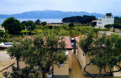 Sucuraj Apartment | Manora Sucuraj one bedroom apartment