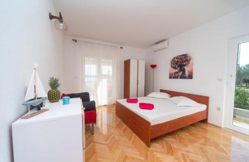 Brela Apartment | Marios