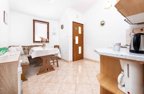 Borik Apartment | MAXI One-Bedroom Apartment with Balcony 3