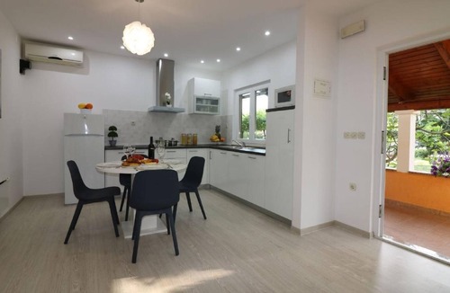 Vrvari House | Melisa 8 by Interhome