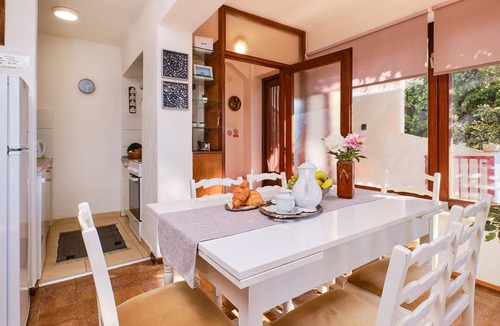 Sveti Juraj Apartment | Melone Apartman 3 Senj by Villas Guide