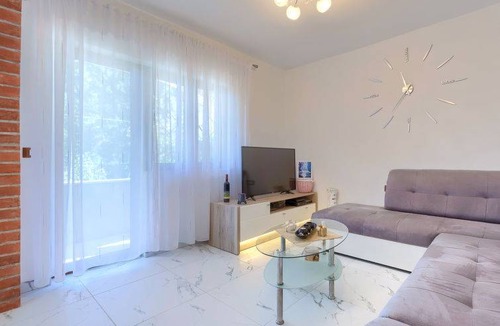 Rezanci House | Mia