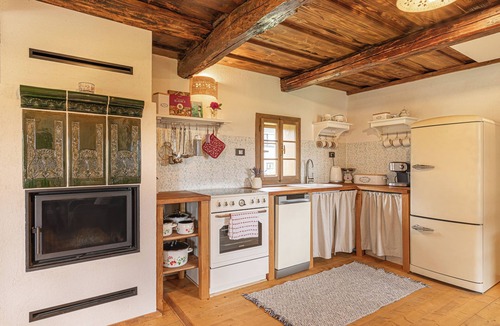 Metlika Ski Chalet | Mimi Cottage w/Sauna near Kolpa River, Gradac, Slovenia
